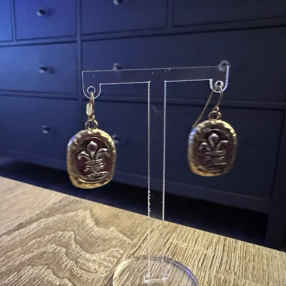 Gorgeous stamped handmade silver and gold earrings❤️